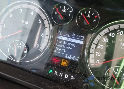 2010 Dodge Ram 1500 Slt/Sport/Trx z USA, uszkodzony, nr VIN 1D7RB1CT1AS195762